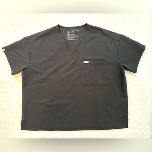 FIGS Relaxed Catarina One pocket scrub top size medium